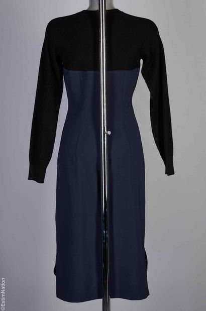 SPORTMAX
ROBE bi matière en haut et manches...