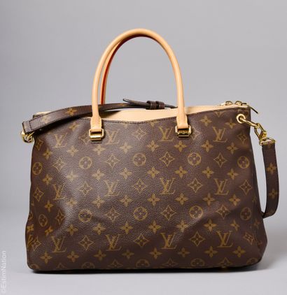 LOUIS VUITTON (2016)
SAC 