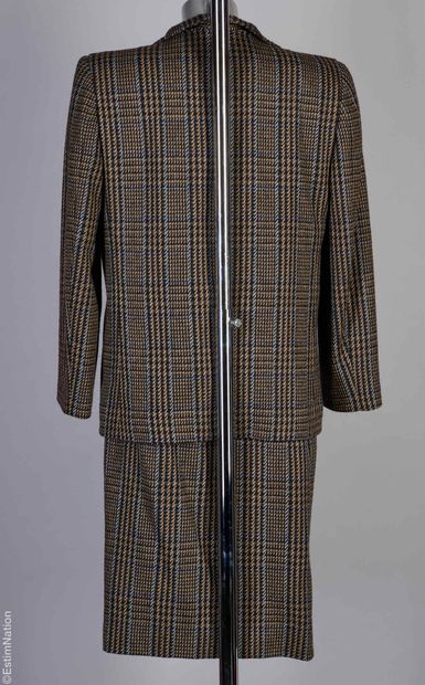 PIERRE CARDIN FIN 1990
TAILLEUR en laine...