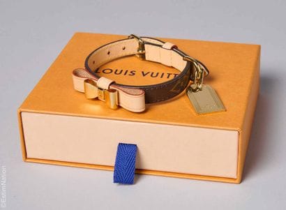 LOUIS VUITTON (2021)
COLLIER pour animal...