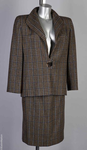 PIERRE CARDIN FIN 1990
TAILLEUR en laine...