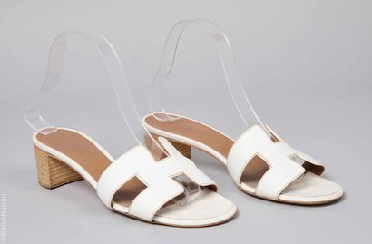 HERMES
PAIR OF 