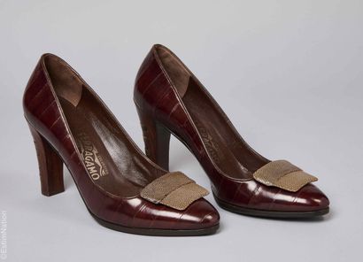 SALVATORE FERRAGAMO
Pair of chocolate-gloss...