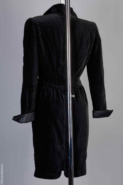 THIERRY MUGLER CIRCA 1981/93
Two-piece black...