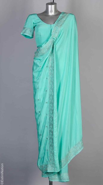 ANONYME TRAVAIL ARTISANAL INDIEN
ENSEMBLE...