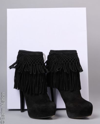 CHRISTIAN DIOR BY JOHN GALLIANO CIRCA 2011
Pair...
