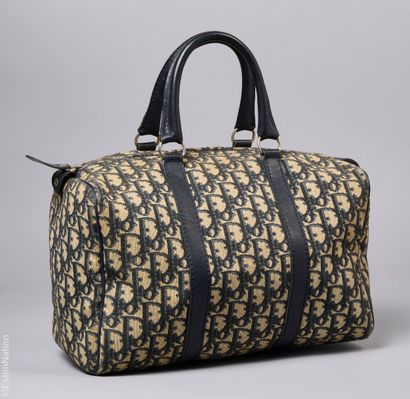 CHRISTIAN DIOR CIRCA 1968/70
SAC 24H en toile...