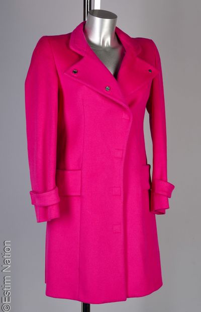 VERSACE
Coat in shocking pink wool, stand-up...