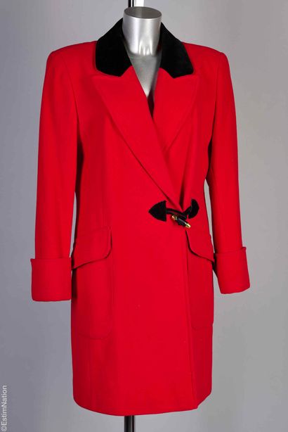 KL BY KARL LAGERFELD FIN 1990
MANTEAU en...