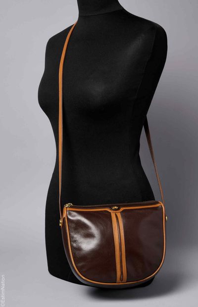 GUCCI CIRCA 1970
PETIT SAC en cuir camel...