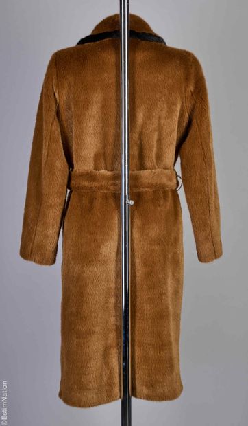 SANDRO
MANTEAU en fausse fourrure caramel...