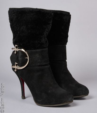 CESARE PACIOTTI
PAIR OF BOOTS in leather...