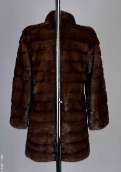 YVES SALOMON
MANTEAU 3/4 en vison pleine...