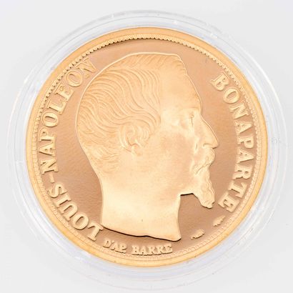 NUMISMATIQUE 
Ensemble de trois pièces commémoratives...