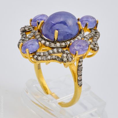 BAGUE TANZANITES DIAMANTS 
Bague en argent...