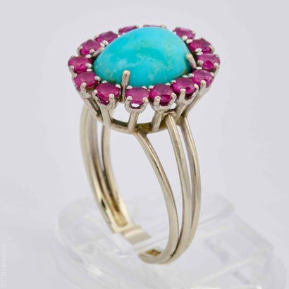 BAGUE TURQUOISE ET RUBIS
Bague en or gris...