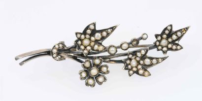 BROCHE ARGENT
Broche en argent ( 925 millièmes)...