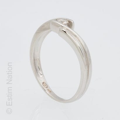 BAGUE SOLITAIRE OR ET DIAMANT
Bague solitaire...