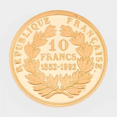 NUMISMATIQUE 
Ensemble de trois pièces commémoratives...