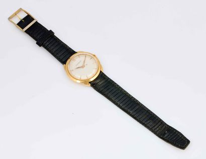 JAEGER LECOULTRE
Montre bracelet en or jaune...