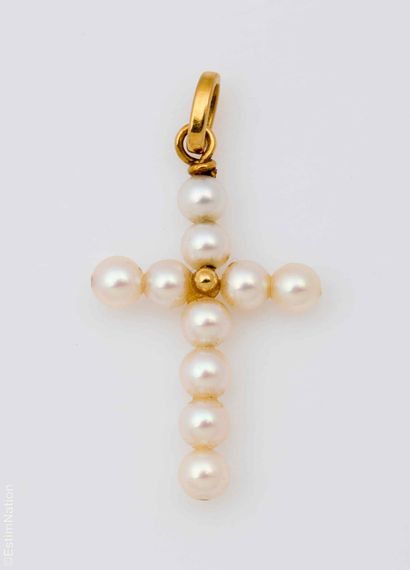 PENDENTIF CROIX OR ET PERLES
Petit Pendentif...