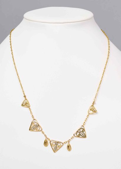 COLLIER PALMETTE EN OR
Collier en or jaune...