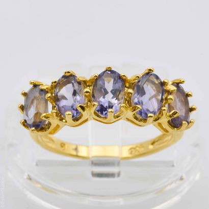 BAGUE TANZANITES 
Bague en argent doré 925/°°rehaussée...
