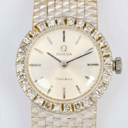 OMEGA 
Montre de dame en or gris 18K (750/°°),...