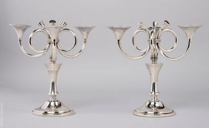 ERCUIS 

Paire de Candélabres modèle 