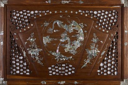 ASIE (CHINE ou VIETNAM)
Panneau en bois sculpté,...