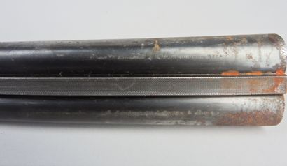 SHOTGUN
Two-shot shotgun, 16-65 caliber
70...