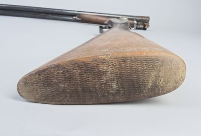 SHOTGUN
Two-shot shotgun, 16-65 caliber
70...