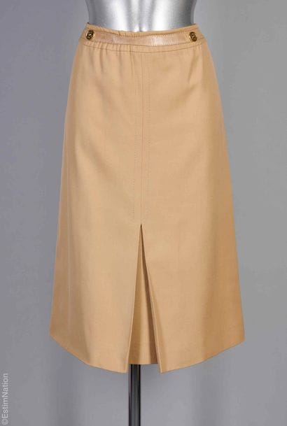 CELINE CIRCA 1970
Flared pleated skirt in...