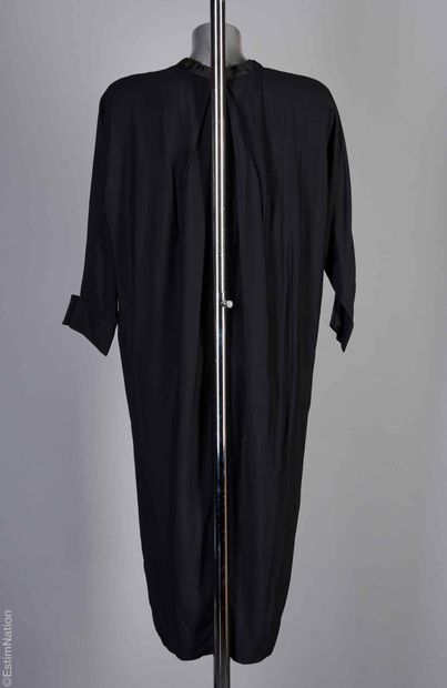 CRÉATION PIERRE CARDIN FIN 1970 DÉBUT 1980
ROBE...