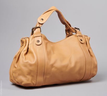 GERARD DAREL
SAC 24H en cuir camel, doublure...