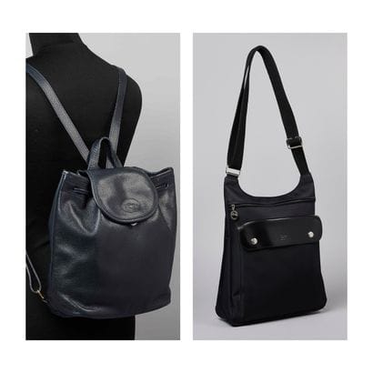 LONGCHAMP
SAC A DOS en cuir grainé bleu nuit...