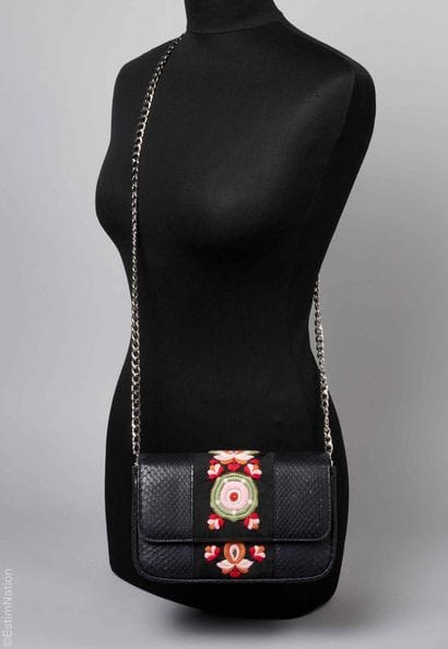 MAISON RAVN
Matte black glossy python flap...