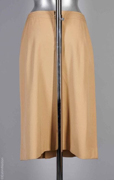CELINE CIRCA 1970
Flared pleated skirt in...