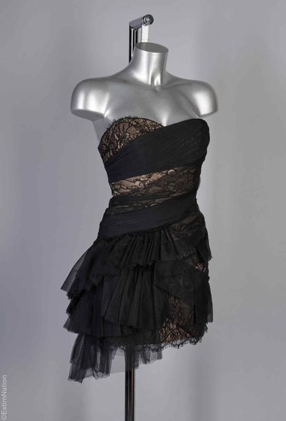 BCBGMAXAZRIA RUNWAY
ROBE bustier en dentelle...