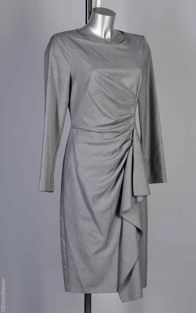 MAXMARA
ROBE en laine façonnée gris souris...