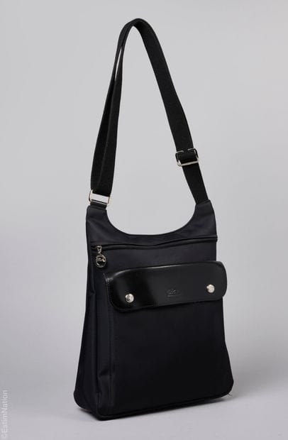 LONGCHAMP
SAC A DOS en cuir grainé bleu nuit...