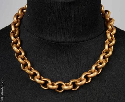 POGGI PARIS
NECKLACE with large jaseron link...