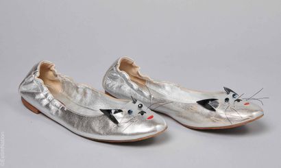 CAREL
PAIRE DE BALLERINES élastiques en cuir...