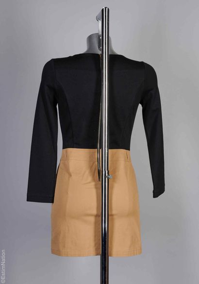 BURBERRY
DRESS featuring a black stretch...