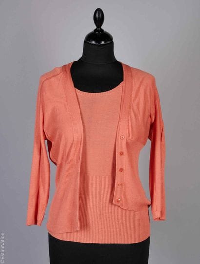 PAULE KA
DEUX TWIN SET : le premier top et...
