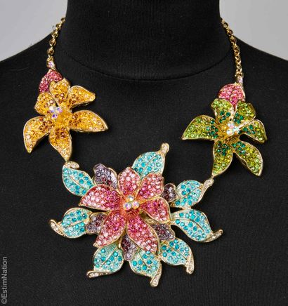 ANONYMOUS
Articulated gold-plated NECKLACE...