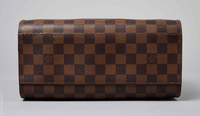 LOUIS VUITTON (2000)
SAC 