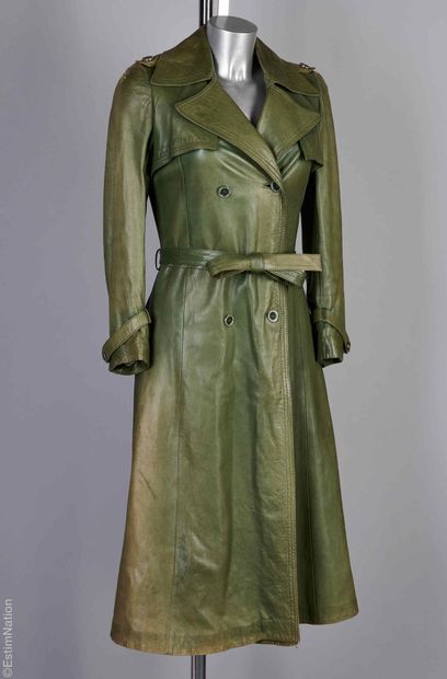 HERMÈS SPORT CIRCA 1970
TRENCH COAT en agneau...