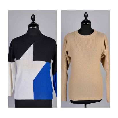 VERSACE
PULL en cachemire façonné d'une étoile...