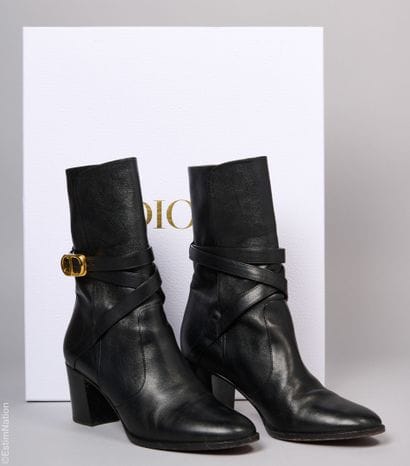 CHRISTIAN DIOR (2020)
PAIRE DE BOTTES 